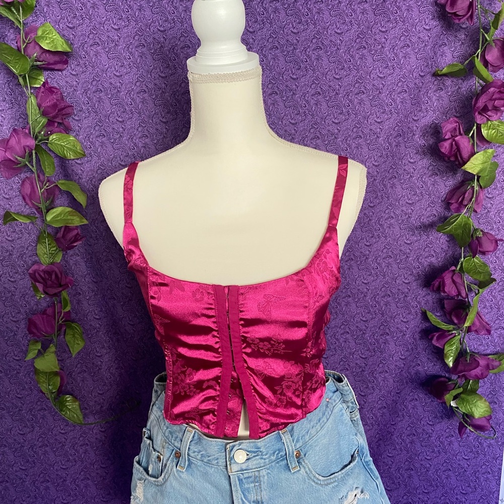 Hot pink, satin, corset top! 🩷